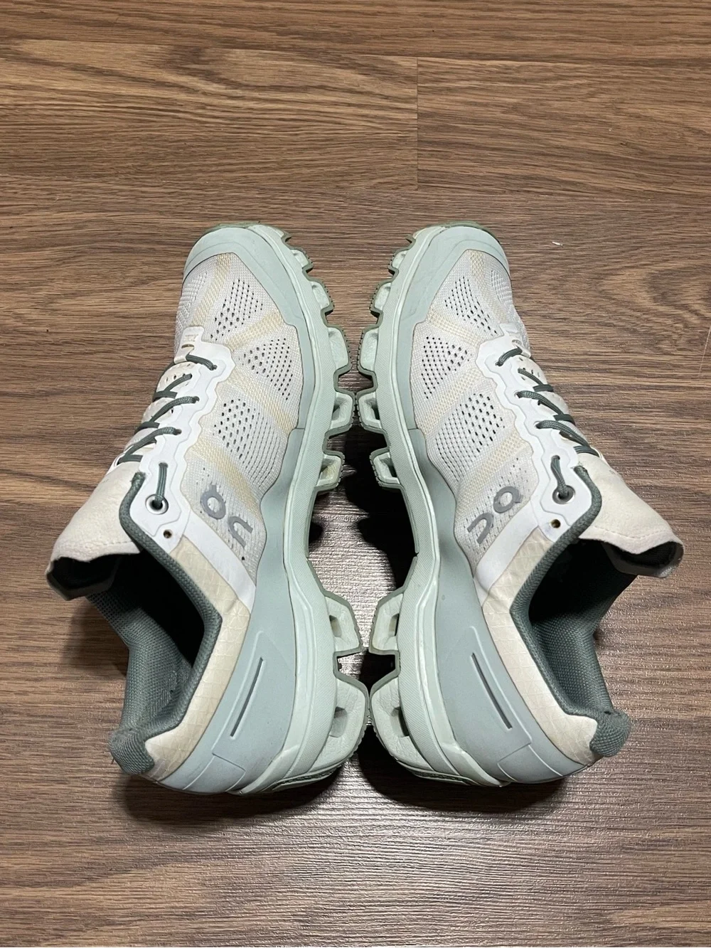 ON CLOUD Cloudventure Women's Running Shoe, Size 7.5, WATERPROOF